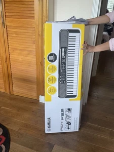 Yamaha PSR-F52 Keyboard Adapter Power Supply UK 12V (2meter) - Picture 1 of 9