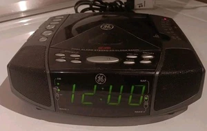 GE 7-4897A CD Player Dual Alarm Clock AM/FM Radio - Picture 1 of 7