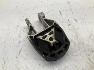 14-22 Ford Transit Connect Xl 2.5 FWD AT Rear Engine Motor Mount Lower Bracket B - Picture 1 of 8