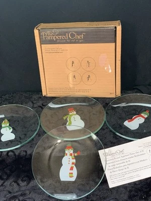 Pampered Chef Christmas Snowmen Round Appetizer/dessert Plates - Image 1 of 4