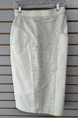Falda lápiz de leopardo de cuero blanco de colección años 90 Pelle Cuir para mujer talla 8 se ajusta como XS  Foto 1 de 4