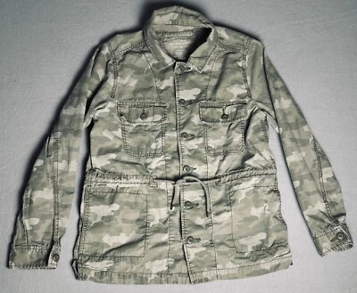 Chaqueta American Eagle Mujer Talla Mediana Camuflaje Cintura Ajustable EC 0856 Foto 1 de 4