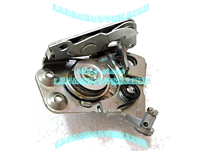 ORIGINAL CIERRE DE PUERTA TRASERA DERECHA DERECHA DERECHA DERECHA DERECHA CIERRE DE PUERTA TRASERA Foto 1 de 4