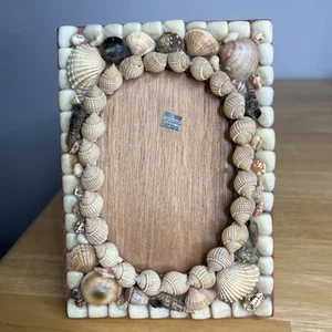 Vintage Shell Encrusted Picture Frame Seashells Wood Handmade See - Picture 1 of 24