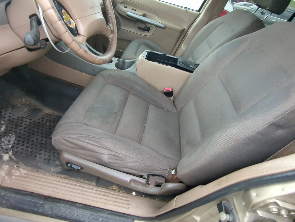 Ford Explorer Sport Trac Driver Front Seat Oem NYNQC - Image 1 of 1