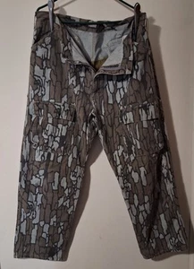 Vintage Carhartt Men's Realtree Lined Camouflage Hunting Pants 44x32 - Picture 1 of 9
