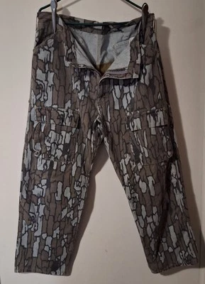Vintage Carhartt Men's Realtree Lined Camouflage Hunting Pants 44x32 - Image 1 of 4