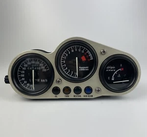 Kawasaki Ninja ZX-6R 1995-1997 Speedometer / Tachometer KM/H 25023-1212 - Picture 1 of 8