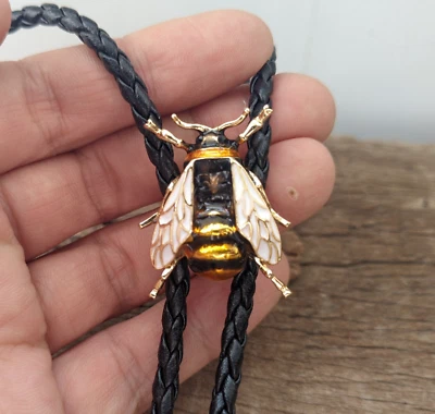 Colar de casamento 3D Bee Bola Bolo gravata estilo nativo americano ocidental - Imagem 1 de 4