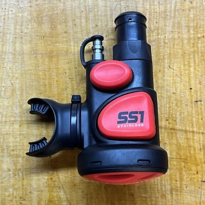 Atomic Aquatics SS1 Safe Second - Red - Regulator/Inflator Combo - Image 1 of 4