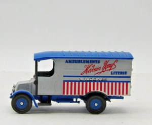 CORGI CLASSIC RENAULT VAN HERLOUIN AMEUBLEMENTS LITERIE VALOGNES - Picture 1 of 5