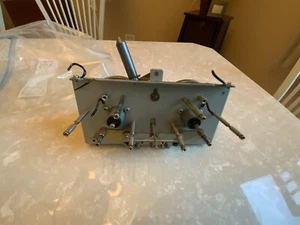 Teac X7R Capstan & Flywheel Aseembly - Picture 1 of 2