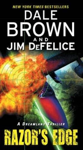 Razor's Edge: A Dreamland Thriller - Mass Market Paperback By Brown, Dale - GOOD Foto 1 de 1