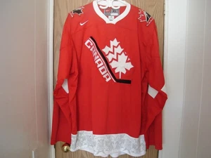 Team Canada 2012 World Juniors Alternate Nike Jersey-XL - Picture 1 of 18