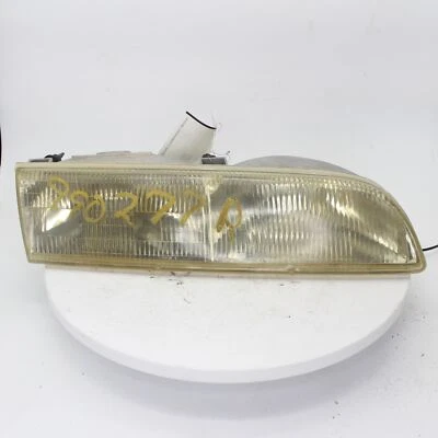 Ford Crown Victoria 1994 lámpara de cabeza derecha número de pieza - 114-00205R Foto 1 de 4