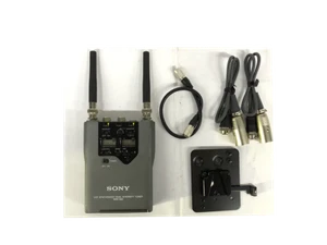 Sony WRR862B Portable/Camera Mount UHF Diversity Dual Receiver NEW 798-852Mhz - Picture 1 of 4