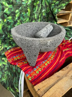 Piedra Molcajete 11 pulgadas Foto 1 de 3