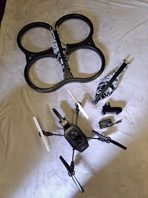Parrot 2.0 Drone QuadCopter  Spares And Repairs Non Working  - Image 1 of 4