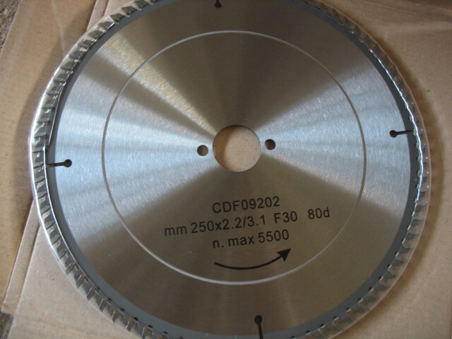 Lame De Scie à Ruban Métal PAE 1400 X 13 X 0,9 Mm X 10/14 TPI Pas Variable Bi Metal M42