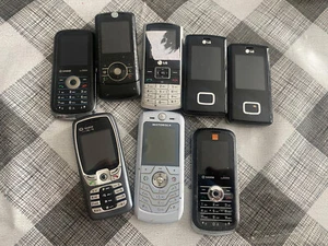 8 UNITS LG SAGEM MOTOROLLA MOBILE PHONES JOBLOT UNTESTED FAULTY PHONES - Photo 1 sur 1