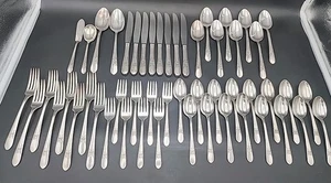 WM Rogers Beloved 52 Set versilbertes Besteck - Bild 1 von 14