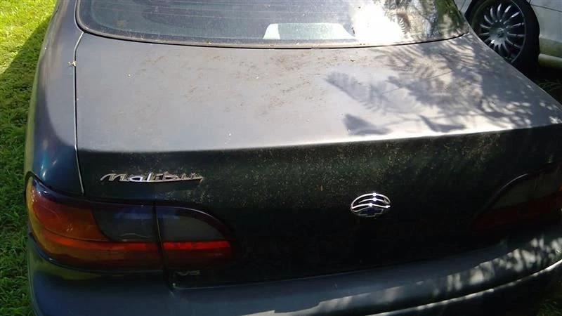 Tronco VIN N 4º dígito clássico compatível com 97-05 Chevy Malibu fabricante de equipamento original - Imagem 1 de 4