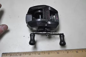 ABU GARCIA AMBASSADEUR ULTRA MAG Bait Casting Fishing Reel SOLD FOR PARTS - Picture 1 of 12