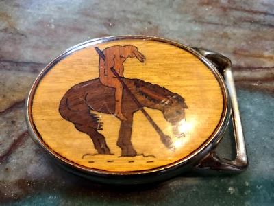 Hebilla de cinturón End Of The Trail incrustación de arte de madera exótica vintage años 70 nativo de Von West Foto 1 de 4