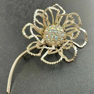 BROCHE DE FLORES DE COLECCIÓN Pin ESTRÁS IRIDISCENTE Firmado SARAH COV TONO DORADO METAL - Imagen 1 de 3