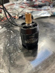Acer Lab al-2215-14 3100kV per elicottero misura 450. - Foto 1 di 1
