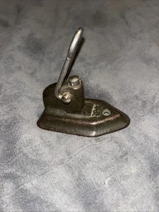 Vintage Cast Iron Paper Punch Single Hole Wilson Jones Co. No. 57 Antique - Picture 1 of 8