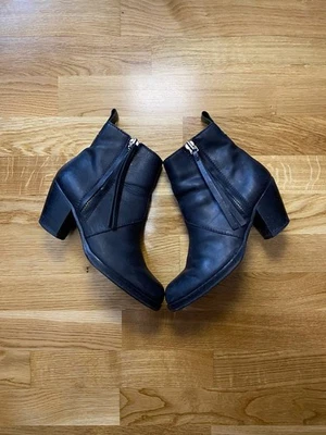 Botines Acne Studios Talla 37 Cuero Hechos en Italia Negros Foto 1 de 4