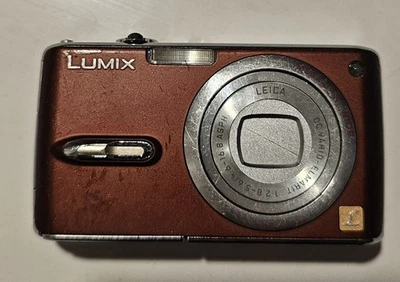 Panasonic LUMIX DMC-FX07 7.2MP Digital Camera - Red Untested No Charging Cord - Image 1 of 3