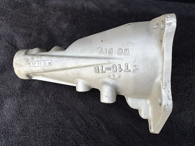 Carcasa trasera GM 1960-65 Borg Warner T10-7B aluminio T10 4 velocidades T-10 11/09/1961 Foto 1 de 4