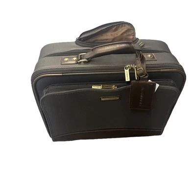 Maleta de negocios con ruedas Liz Claiborne Foto 1 de 4