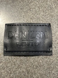 Toppa Levi's Strauss And Company in pelle nera con logo cucito unica Denizen - Foto 1 di 4
