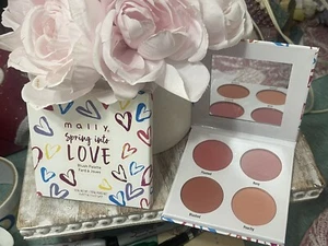 MALLY "SPRING INTO LOVE " - Blush Palette 4 SHADES New In Box Lowest Price - Picture 1 of 2