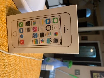 I Phone 5s dorado 16gb Foto 1 de 4