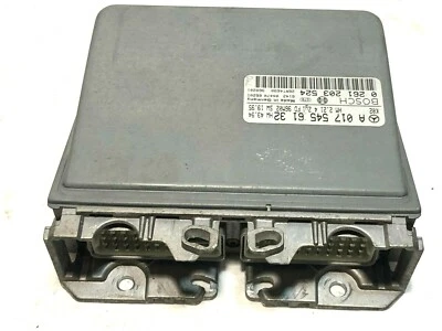 1994 - 1997 Mercedes C220 Engine Computer Module ECM ECU P: A 017 545 61 32 OEM! Foto 1 de 3