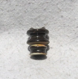 VERY UNUSUAL AND TINY TRANSPOSITION-STYLE NAIL-KNOB INSULATOR. - Picture 1 of 6