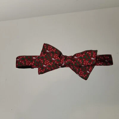 Nuevo sin etiquetas Pajarita Ajustable Vineyard Vines Rojo Árbol de Navidad Rosa Ballenas Navidad  Foto 1 de 4