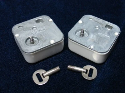 2 NEW SANKYO BRAHMS LULLABY REPLACEMENT WIND UP MUSIC BOX MOVEMENT / SAFETY KEY