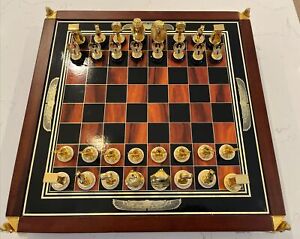 Ensemble d'échecs égyptiens Franklin King Tut comme neuf - plaqué 24K