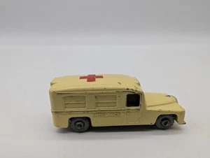 Matchbox Lesney #14 Daimler Ambulance Vintage - Picture 1 of 6