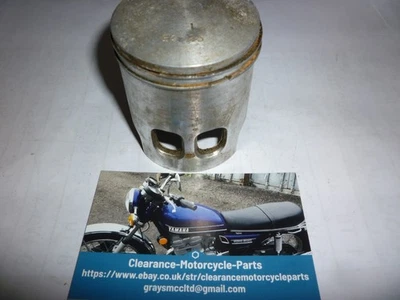 YAMAHA RD200 DX, JUEGO DE PISTONES, 52,25 mm, +0,25 mm OVER SIZE, 1976-1980 Foto 1 de 4