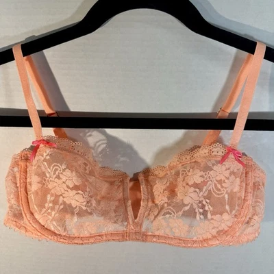Sujetador Victoria’s Secret Sin Forro Encaje Balconette Albaricoque Melocotón Encaje Frente en V 34B Usado en Excelente Condición Foto 1 de 4