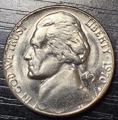 1970 -D NICKEL - *RARE* BIG ERROR - HAS A SOLID D AND HALF OF E PLURIBUS MISSING - Image 1 of 4