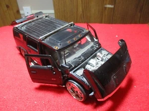GORGEOUS 2003 HUMMER H2 JADA TOYS BLACK 1:24 scale 50549 - Picture 1 of 6
