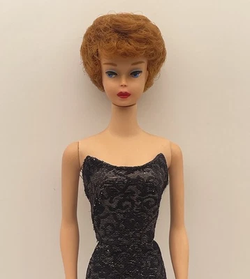 Boneca Barbie Mattel Vintage Primeira Edição 850 Cabeça Vermelha Ticiano Corte Bolha 1961 Rara - Imagem 1 de 4