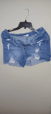 Pantalones cortos de mezclilla para mujer WannaBettaButt talla 11 Foto 1 de 4